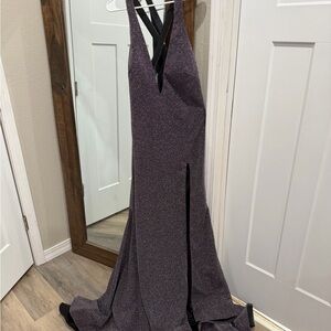 Chic Electric Fuchsia Dress with Slit